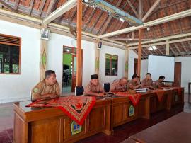 Rapat Koordinasi Pamong Kalurahan Ponjong Bahas Agenda Kegiatan Mingguan
